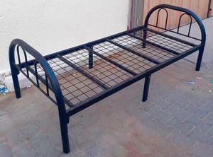 Exporter <span class=keywords><strong>un</strong></span> lit simple en acier avec matelas/tube rond en fer/meubles de chambre à coucher à usage intensif/<span class=keywords><strong>louer</strong></span> une maison pour les travailleurs - Product Image 3