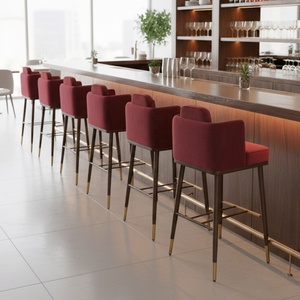 Tabouret <span class=keywords><strong>de</strong></span> <span class=keywords><strong>bar</strong></span> <span class=keywords><strong>de</strong></span> luxe <span class=keywords><strong>en</strong></span> velours bordeaux <span class=keywords><strong>avec</strong></span> accoudoirs et dossier, <span class=keywords><strong>chaise</strong></span> haute moderne pour îlot <span class=keywords><strong>de</strong></span> cuisine, comptoir <span class=keywords><strong>de</strong></span> <span class=keywords><strong>bar</strong></span> et restaurant - Product Image 5