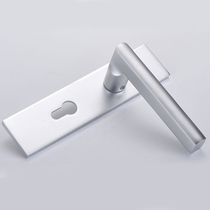 विला और होटल के लिए स्वतंत्र सिरेमिक लॉक के साथ आधुनिक अमेरिकी शैली लकड़ी के बेडरूम का दरवाजा हैंडल - Product Image 4