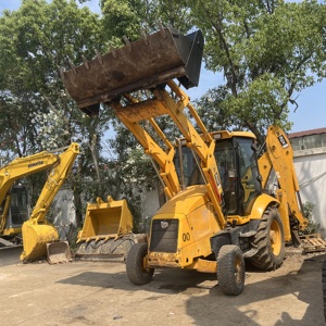 รถตักล้อยาง JCB รุ่น 3CX MUX สีเหลือง มือสอง อุปกรณ์ก่อสร้าง น้ำหนักบรรทุก 7 ตัน เครื่องยนต์คัมมินส์สำหรับปั๊มไฮดรอลิก กำลัง 75 กิโลวัตต์ - Product Image 3