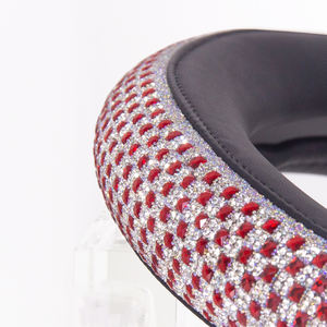 Housse de volant en <span class=keywords><strong>cuir</strong></span> PU et peluche courte à motif écossais et strass, ajustement universel pour la plupart des véhicules, légère et unisexe - Product Image 6