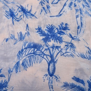 Tela Tejida 85% Algodón, 15% Nailon, 50GSM, Diseño Floral Monocromático Ultra Detallado, Vestidos de Verano de Lujo - Product Image 3