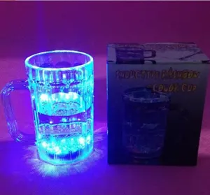 18 oz LED ışık up bira kupası 500ml LED ışık ing kupası LED plastik gözlük sıvı aktif yanıp sönen LED bardak