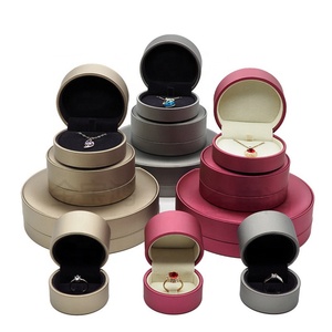 Custom <b>LED</b> Rectangle Jewelry Box Set for Necklace Bracelet Ring Packaging Made From Velvet Plastic or PU - Product Image 4