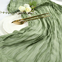 Chemin de table vert sauge en stock, chemin de table en mousseline de soie de couleur unie personnalisé pour fêtes, événements, banquets, hôtels