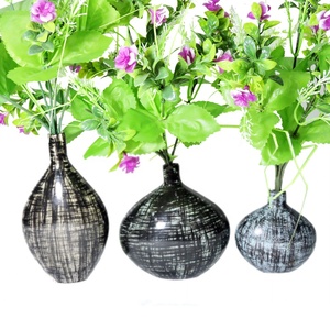 Ensemble de 3 pots de fleurs de luxe modernes en aluminium faits à la main en fer pour table de mariage ou décor côtier - Product Image 2