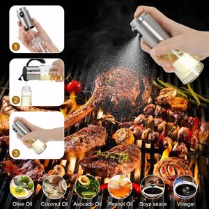 Bouteille pulvérisateur d'huile moderne carrée en acier inoxydable et verre à arceau haut, avec couvercle à clapet, compatible lave-vaisselle, pour cuisine, barbecue et huile d'olive - Product Image 5