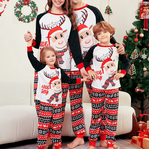 Geïndividualiseerde schattige rendierfamilie thermische dames winter kerstpyjamaset - Product Image 1