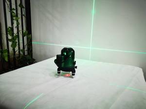 Niveau <span class=keywords><strong>laser</strong></span> vert 3D polyvalent avec faisceau à 360° °   Système rotatif à double ligne et <span class=keywords><strong>trépied</strong></span> <span class=keywords><strong>pour</strong></span> des mesures de haute précision - Product Image 5
