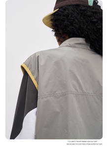 Gilet à glissière élégant pour hommes avec couleur contrastante pour superposition - Product Image 4