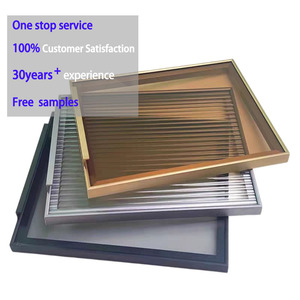 خزانة نبيذ حديثة وصديقة للبيئة بتصميم وحدات، باب زجاجي مقوى، إطار ألومنيوم، هيكل من الألياف متوسطة الكثافة، سطح أكريليك، مفصلات للمطبخ - Product Image 1