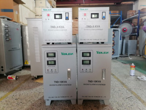 Однофазный 120 В 220 В 230 В <span class=keywords><strong>SVC</strong></span> 5KVA 10KVA 15KVA 20KVA 30KVA 100% медный Серводвигатель Автоматический стабилизатор напряжения стабилизатор - Product Image 5