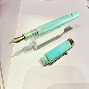 Pluma Estilográfica Metálica Verde Menta con Punta Dorada de 0.5mm, Caja de Regalo de Lujo para Empresarios, Estudiantes y Ejecutivos, Tinta Fluida - Product Image 3