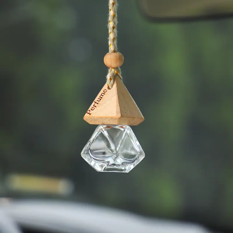 자동차 향수 펜던트 삼각형 커버 다이아몬드 모양의 향수병 자동차 인테리어 장식 펜던트 투명 유리 병