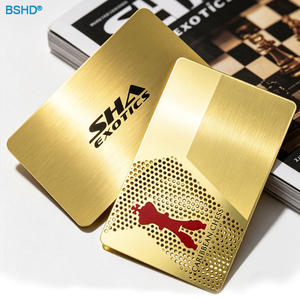 Cartes de visite professionnelles en métal de luxe pour les élus, en acier inoxydable plaqué or 0,8 mm, avec logo personnalisé découpé au laser et émail sérigraphié - Product Image 1