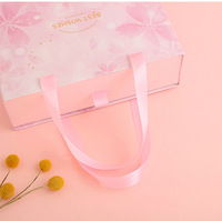 Boîte d'emballage avec logo personnalisé pour soutien-gorge sexy Lingerie féminine fantaisie Boîte en papier pour maillot de bain bikini Cadeaux avec feuille d'envoi à chaud