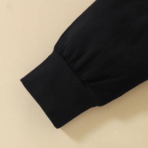 Roupas Infantis em Promoção: Conjunto de 2 Peças para Bebê Menino com Camiseta Listrada de Manga Curta com Bolso e Calça Preta - Product Image 6