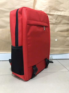 การออกแบบกระเป๋าเป้สะพายหลังสีแดงทำในเวียดนาม - Product Image 2