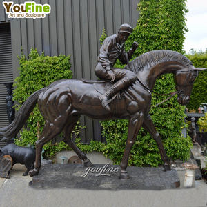 รูปปั้นทองสัมฤทธิ์สำหรับผู้เล่นโปโลงานศิลปะธีมกีฬาขี่ม้าสไตล์คลับเฮาส์หรือรีสอร์ทสุดหรู - Product Image 3
