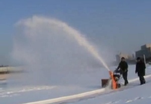 Machine à lancer des petits grains, du sable et de la neige - Product Image 2