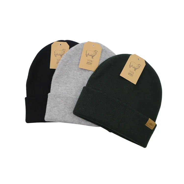 Winter Hot Selling Unisex Merino Wool Knit Warm Soft Stretchy Beanie Cap Toque Hat with Custom Logo Leather Patch