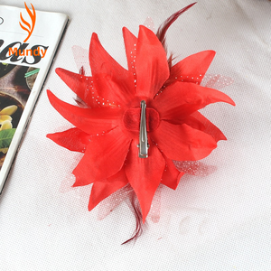 Clip Floral de Plumas Suaves para Atuendos de Actuación, Idea de Regalo para Celebraciones Festivas, para Invitados de Boda, Fiestas y Eventos Especiales - Product Image 3