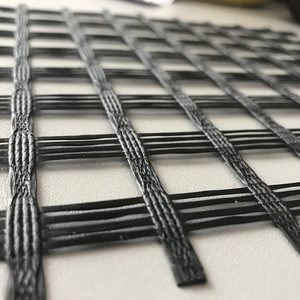 Nhà Máy Giá 80kn geogrid <span class=keywords><strong>Polyester</strong></span>/Pet hai trục geogrid độ bền kéo cao Pet geogrid - Product Image 2