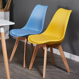 Chaise simple sans accoudoirs en similicuir, style nordique moderne, pour salle à manger, avec pieds en bois robustes, idéale pour restaurant et usage domestique de luxe - Product Image 5