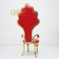 Vente en gros de chaises royales de mariage à dossier haut de luxe chaises de décoration de fête pour les mariés en or brillant pour événements modernes