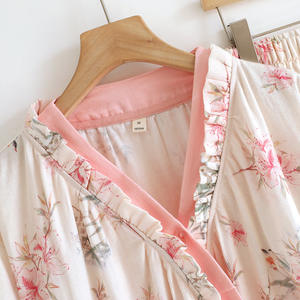 Pyjama pour femmes en coton pur léger à <span class=keywords><strong>double</strong></span> couche de <span class=keywords><strong>gaze</strong></span> à imprimé bambou de style chinois, col châle - Product Image 3