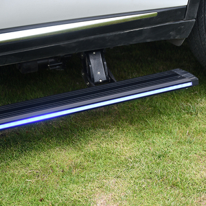 Marchepieds électriques automatiques en alliage d'aluminium avec éclairage LED coloré pour <span class=keywords><strong>TOYOTA</strong></span> Hilux REVO 2015-2019 - Product Image 6