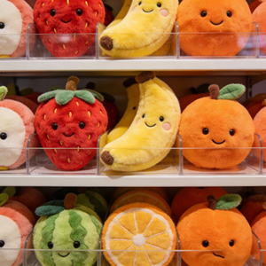 Juguetes de Peluche Personalizables de 8 Pulgadas con Forma de Fruta: Fresa, Plátano, Manzana, Naranja, Melón, Animales de Peluche para Mercancía Cultural - Product Image 1