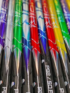 Nouveau bâton <span class=keywords><strong>de</strong></span> <span class=keywords><strong>hockey</strong></span> <span class=keywords><strong>de</strong></span> qualité supérieure, 100% fibre <span class=keywords><strong>de</strong></span> carbone, bâton <span class=keywords><strong>de</strong></span> <span class=keywords><strong>hockey</strong></span> sur glace, 330g 360g 400g 420g, bâtons <span class=keywords><strong>de</strong></span> <span class=keywords><strong>hockey</strong></span> personnalisés, modèle Flylite en stock - Product Image 2