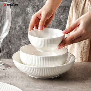 Plato de cerámica blanca de lujo al por mayor de 10.5 pulgadas, plato plano ecológico de porcelana, juego de platos de porcelana de nuevo estilo. - Product Image 6