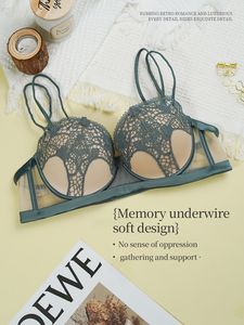 Ensemble de lingerie pour femmes 2026, nouveau, en maille transparente, avec jarretière brodée, fente amusante - Product Image 4