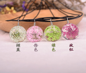 Ladies New Trendy Daisy Flower Necklace Femmes Divers Handmade Natural Dry Flower Glass Ball Necklace Girlfriends Mom Gifts - Product Image 2