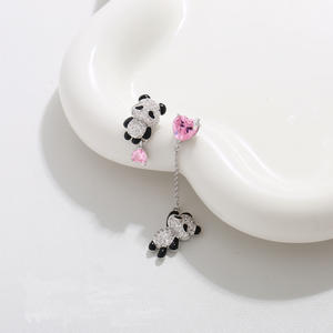Pendientes de Panda Lindos y a la Moda, Plata de Ley 925, Pendientes Asimétricos para Mujer - Product Image 1