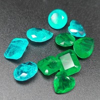Pierre précieuse synthétique en verre cristal en forme de cœur 5A, couleur vert Paraiba, taillée à la machine, pierre en vrac