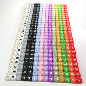 Cuentas de silicona con alfabeto inglés para cadena de chupete, cuentas de silicona con alfabeto DIY, accesorios para pulseras y collares - Product Image 2