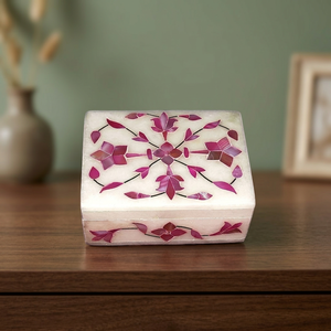 Boîte à bijoux élégante en marbre MOP, fabriquée à la main en Inde par Stonecrafts International Direct, motif floral, design moderne et traditionnel, avec couvercle. - Product Image 3
