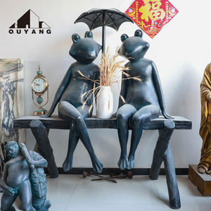 QUYANG屋外装飾等身大金属座っているカエル動物園彫刻ブロンズカエルカップル像 - Product Image 1