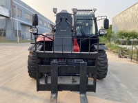 2,5-Tonnen-Allterrain-Teleskopstapler 55kW 74PS, platzsparender Kompaktrahmen, zuverlässige Leistung für Hobby-, Obstgarten- und Logistikbetriebe