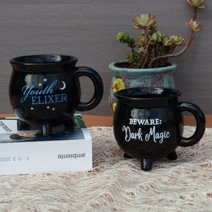 GZYSL Factory custom drink tea coffee cup Giftware witches brew tazza in ceramica nera bianco rosa blu <span class=keywords><strong>strega</strong></span> calderone tazza smerigliata - Product Image 1