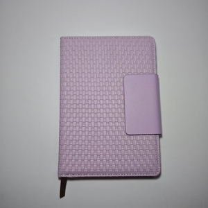 สมุดโน้ตปก<span class=keywords><strong>หนัง</strong></span> PU สีเบจขนาด A5 ลายทอ พร้อมฝาปิดแม่เหล็ก สกรีนโลโก้ได้ เหมาะสำหรับเป็นของขวัญสำนักงาน - Product Image 2