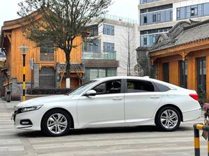 <span class=keywords><strong>Honda</strong></span> <span class=keywords><strong>Accord</strong></span> <span class=keywords><strong>2018</strong></span>, 10.ª Generación, 1.5T 260TURBO Elite CVT |   Sedán de 5 plazas con volante a la izquierda |   Auto Usado Chino con Poco Kilometraje - Product Image 3