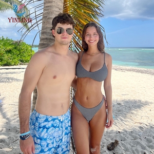 Bikini de lujo para mujer, ropa de playa con microtriángulo, traje de baño de secado rápido de Color personalizado para parejas, traje de baño corto para <span class=keywords><strong>hombre</strong></span> - Product Image 2