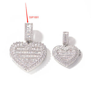 Hiphop Heart Shape <strong>Locket</strong> With Picture Bigger Size Photo Pendant Necklace Memorial Photo Pendant - Product Image 3