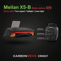 Feu arrière rechargeable pour trottinette électrique Carbonrevo, idéal pour les trajets urbains, fonctionnement fluide, installation facile