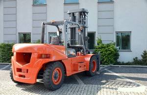 Hochleistungs-10-Tonnen-Dieselstapler LG100DT mit 103kW Motor und 3900mm Wendekreis für Stahlcoil- und Containerbeladung - Product Image 2