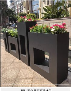 Macetas Rectangulares Grandes y Duraderas de Acero Inoxidable 304 para Uso Comercial en Exteriores en Jardines y Proyectos Municipales - Product Image 3
